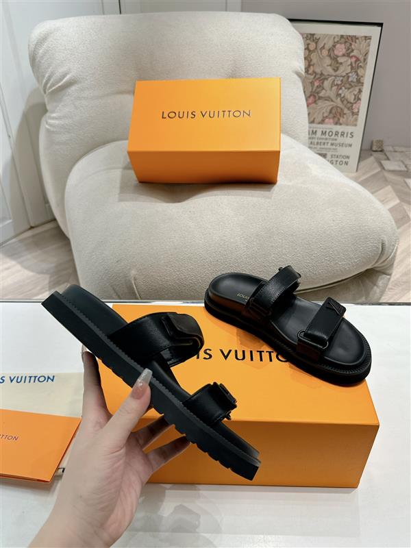 20251128184535593 200